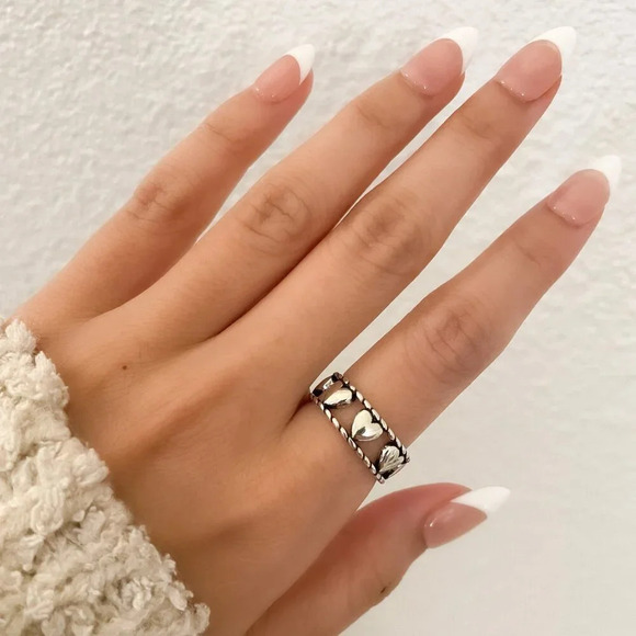 925 Sterling Silver Heart Ring Band Dainty Ring Minimalist Ring Silver Heart - Picture 4 of 9